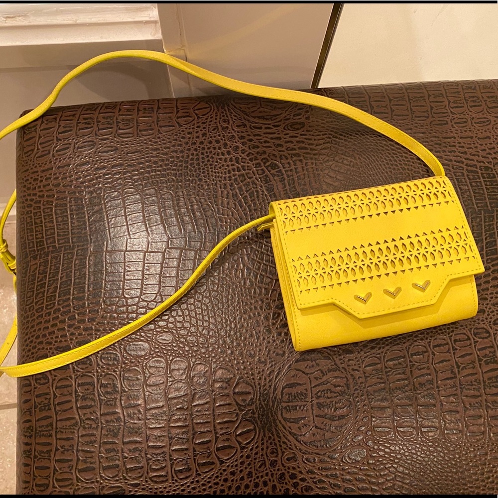Stella & Dot Yellow Laser-Cut Mini Crossbody